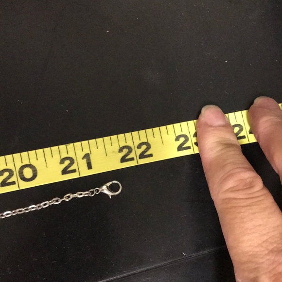 Handcrafted bead necklace. - Picture 6 of 7